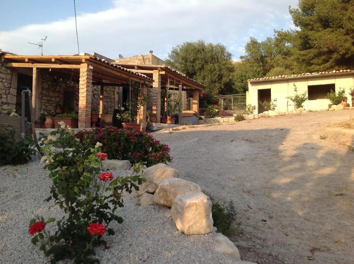 Vento Del Sud Guest House Chiaramonte Gulfi Italy