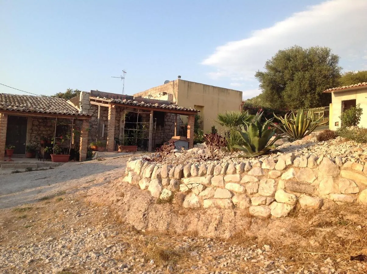Vento Del Sud Guest House Chiaramonte Gulfi 0*,  Italy