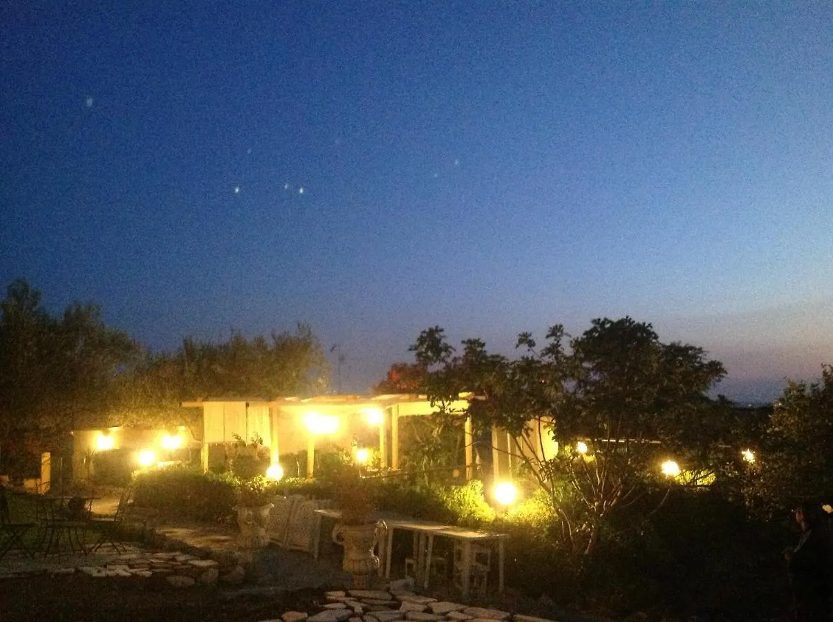 Vento Del Sud Guest House Chiaramonte Gulfi Country house