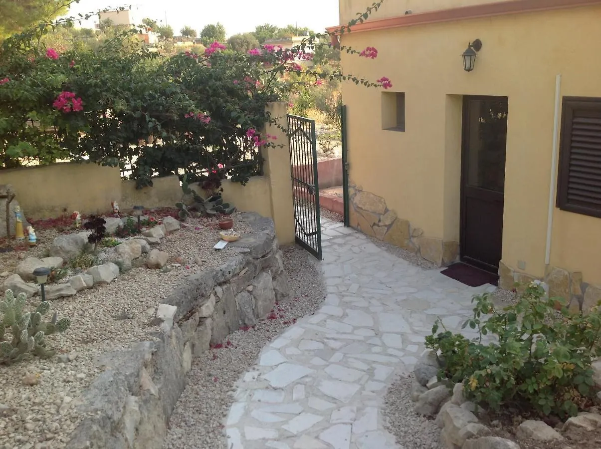 Country house Vento Del Sud Guest House Chiaramonte Gulfi