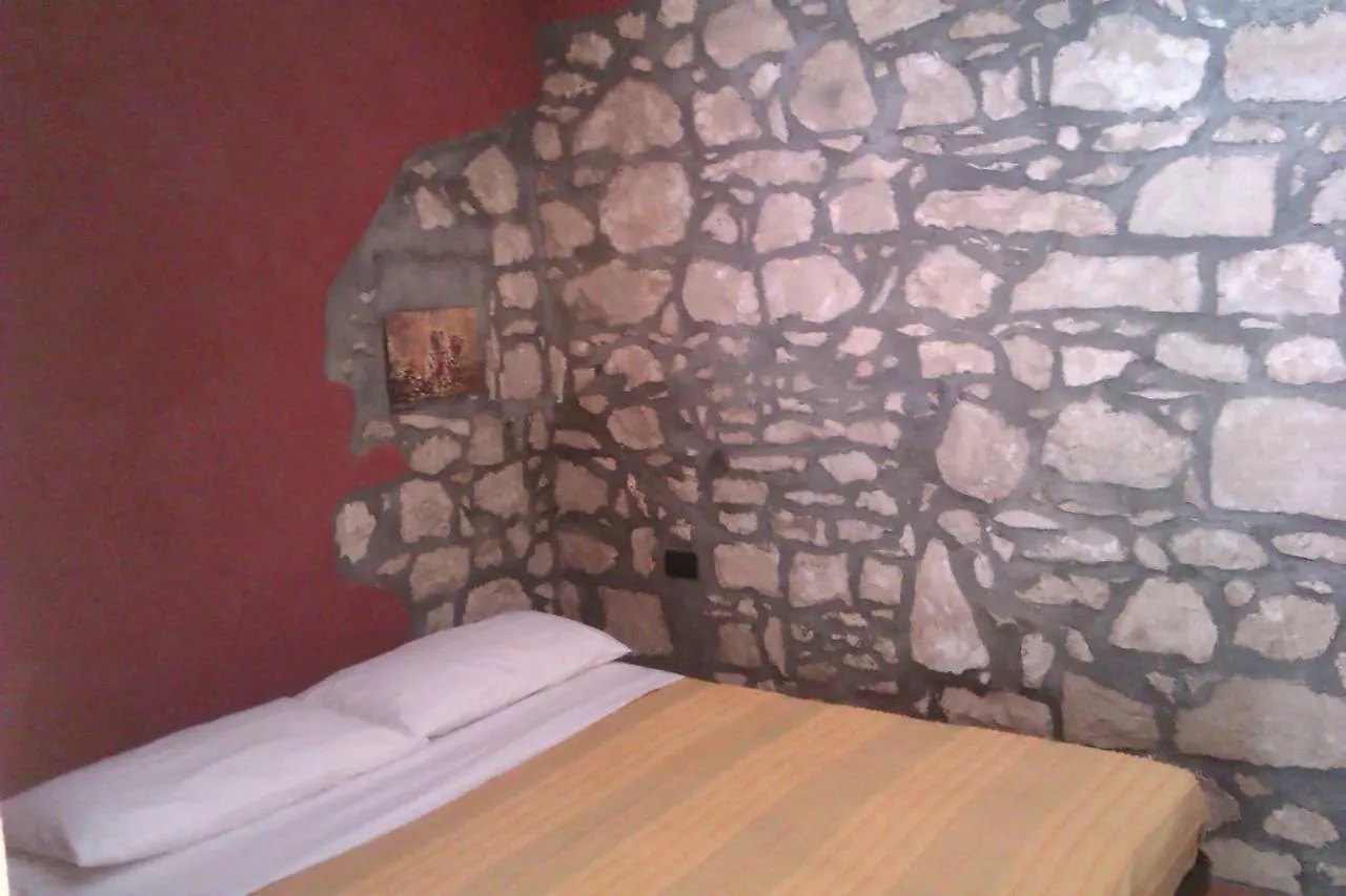 Vento Del Sud Guest House Chiaramonte Gulfi 0*,
